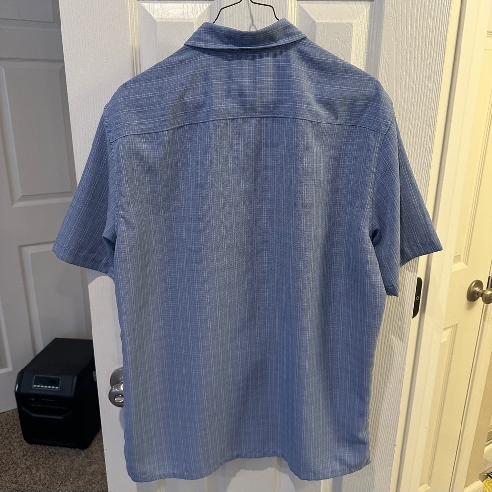 Croft & Barrow Men's Blue Pattern Short Sleeve Shirt Size M Loose Fit - Picture 4 of 4